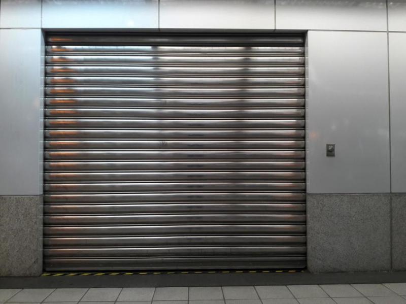 Rideau m&eacute;tallique : comment assurer une protection optimale de vos locaux